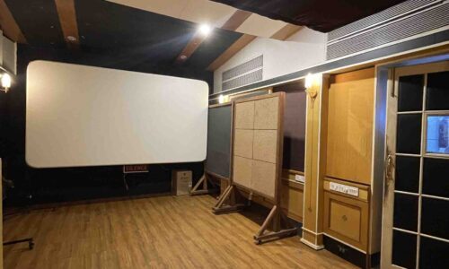 Dubbing-Stuido-1